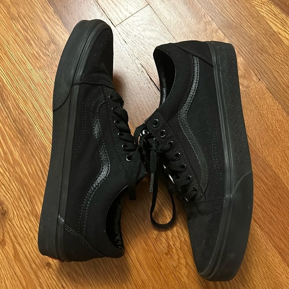 Vans Old Skool Canvas Shoe - Picture 1 of 4